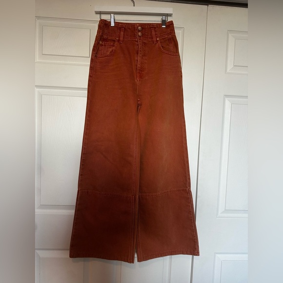 Ulla Johnson Margot Jeans in Carnelian - Picture 2 of 10